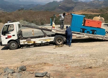 5吨矿用蓄电池电机车在南美现场